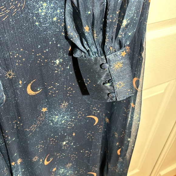 Unique Vintage polyester maxi dress in blue - Picture 7 of 7